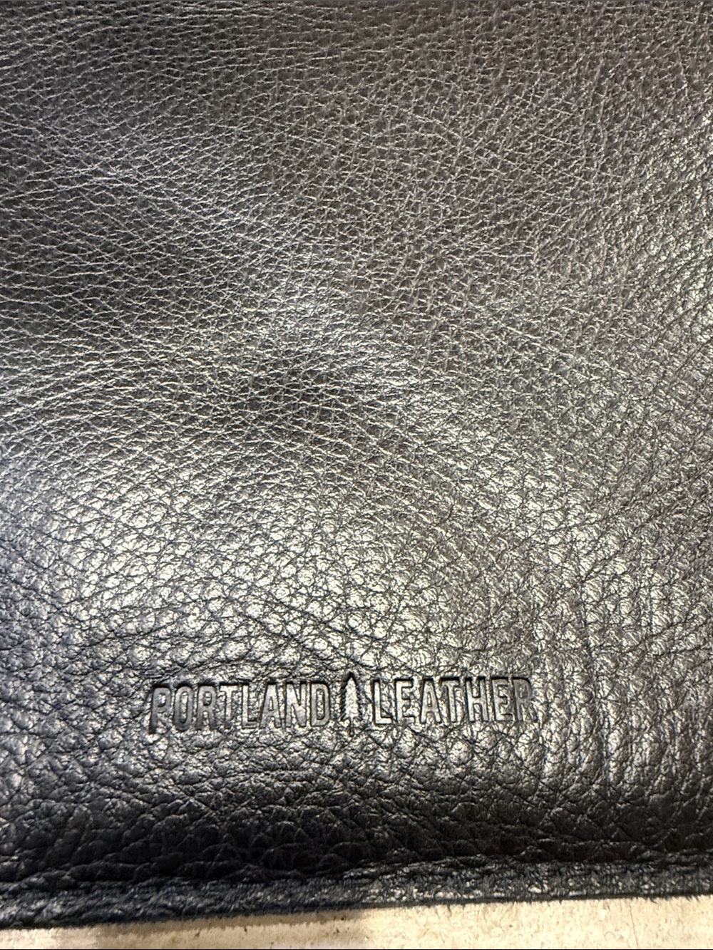 Portland Leather Black Pebbled Leather Tablet Sleeve - Picture 3 of 5